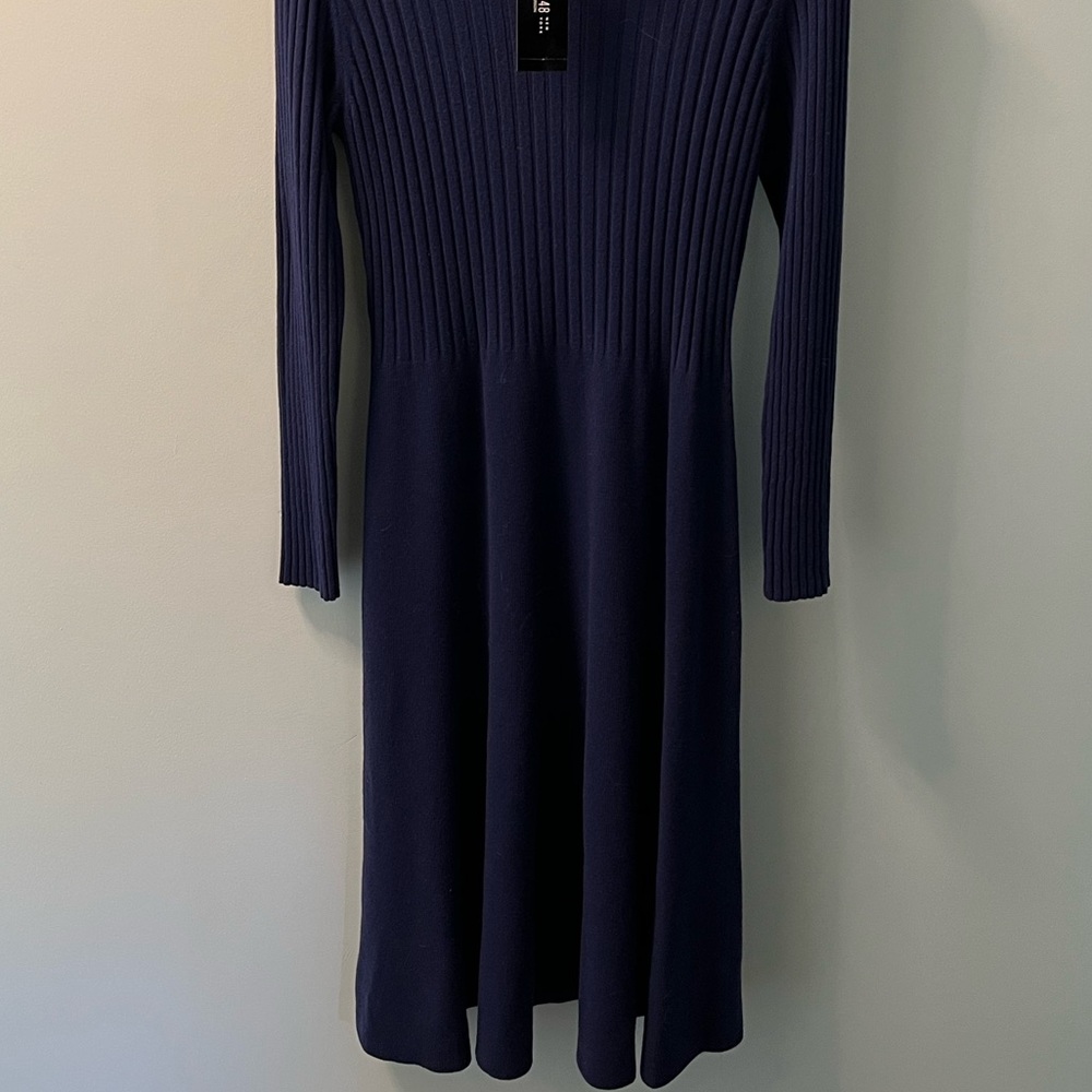 Wool turtleneck dress - Picture 3 of 9